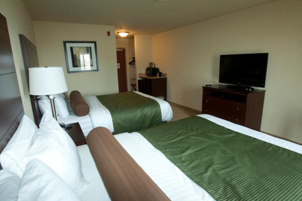 Cobblestone Inn & Suites - Carrington Екстер'єр фото