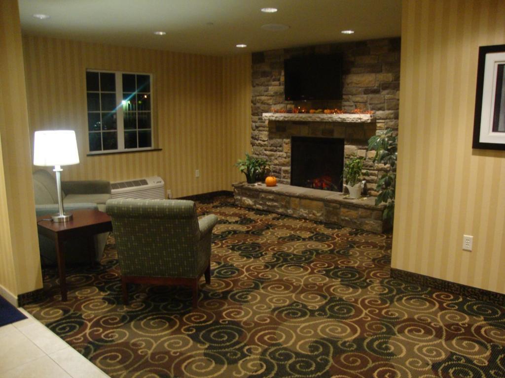 Cobblestone Inn & Suites - Carrington Екстер'єр фото